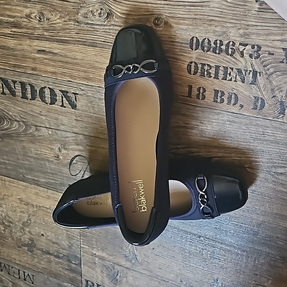 Lauren Blakwell, navy and black , round toe wedge pump, size 9M